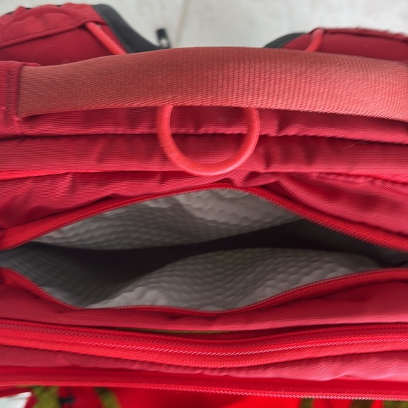 Osprey Radial 26L stand up backpack - Picture 8 of 12